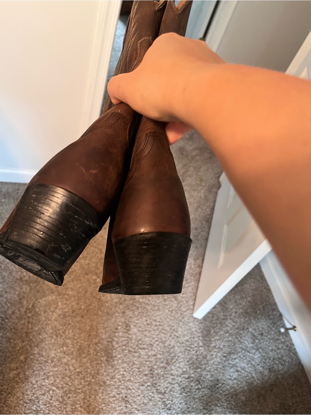 Heritage Brown Western Cowboy Boots - Picture 5 of 10